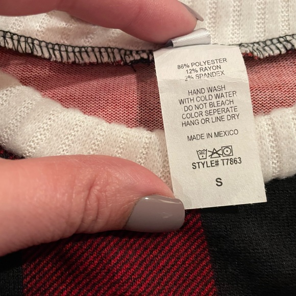 Long sleeve Buffalo plaid top - Picture 12 of 12